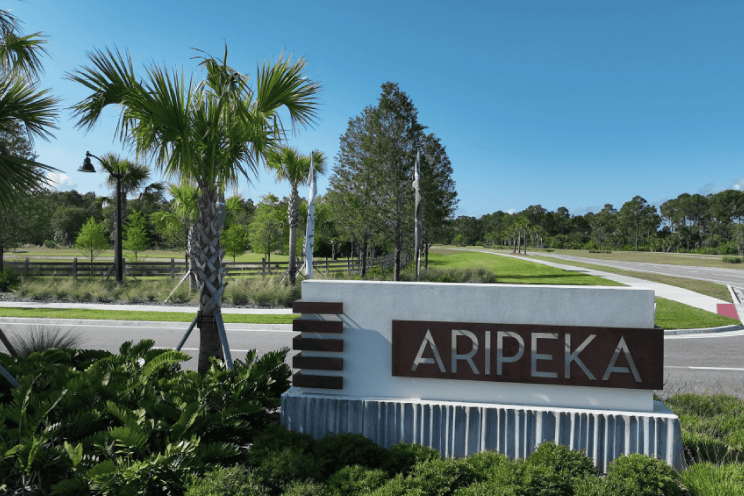 Aripeka Entrance
